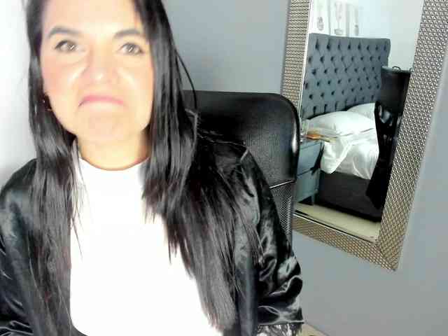 LauraHotties LauraHotties