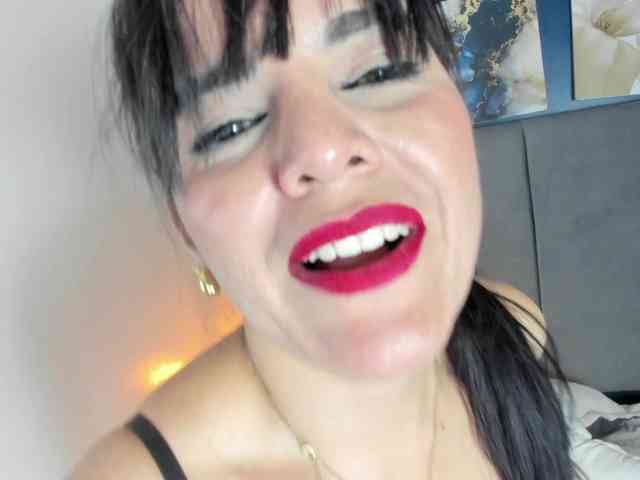 LauraHotties webcam