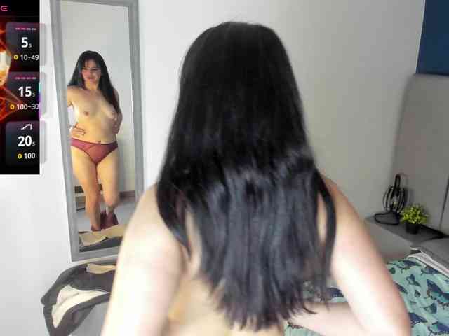LauraHotties webcam