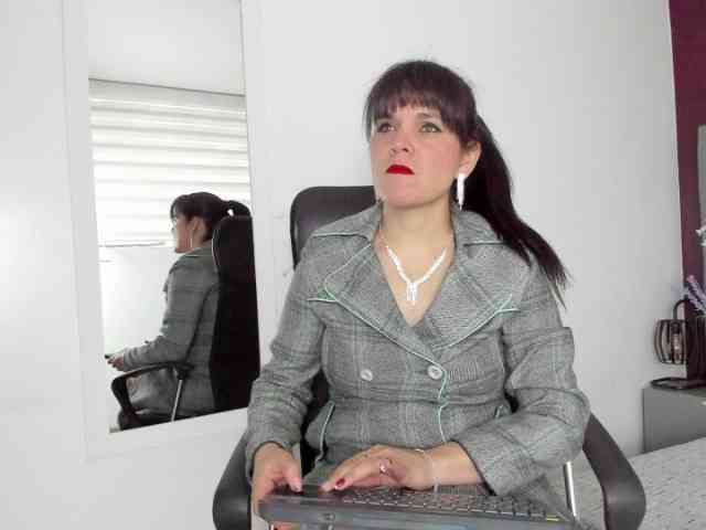 LauraHotties webcam