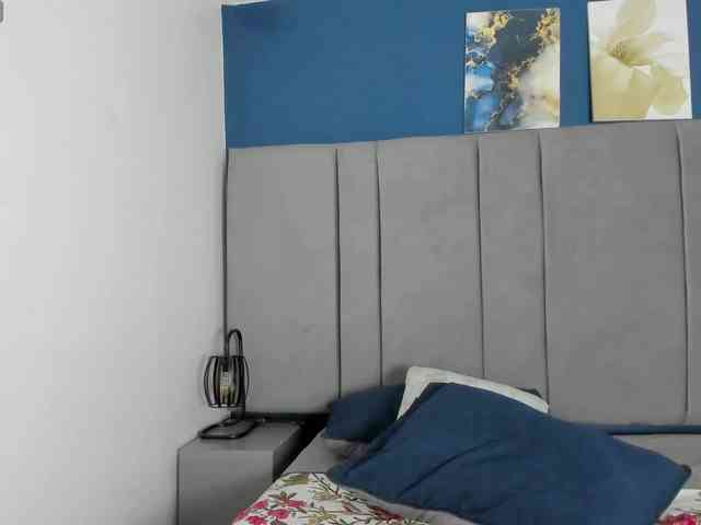 LauraHotties webcam
