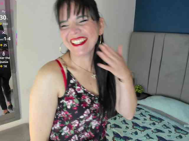 LauraHotties webcam