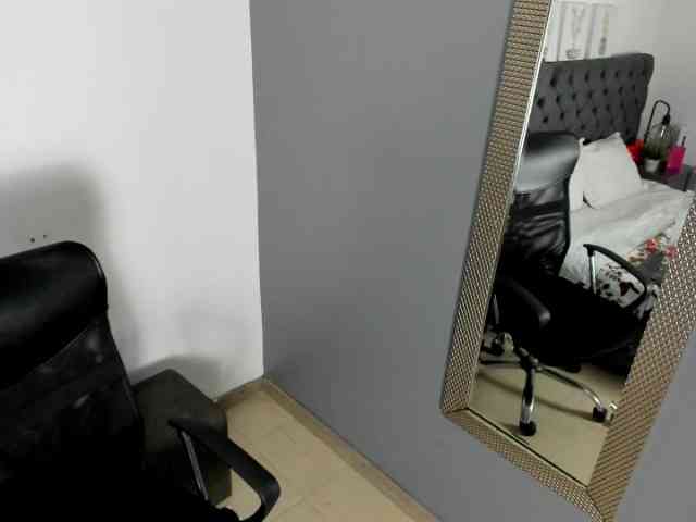 LauraHotties LauraHotties