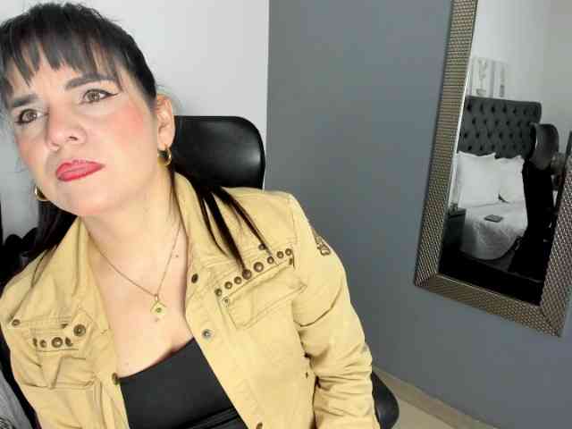 LauraHotties LauraHotties