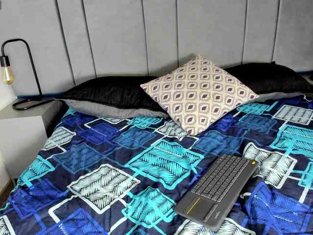 LauraHotties LauraHotties