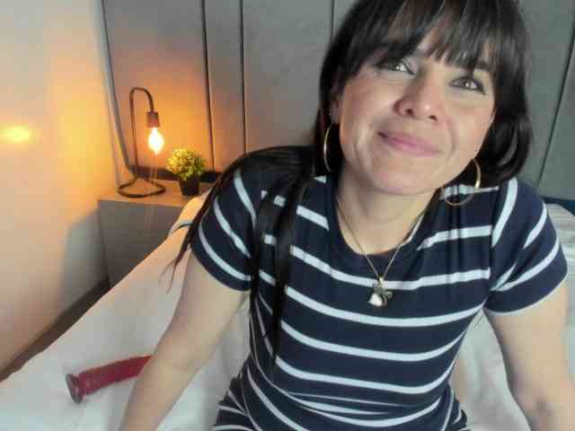 LauraHotties webcam