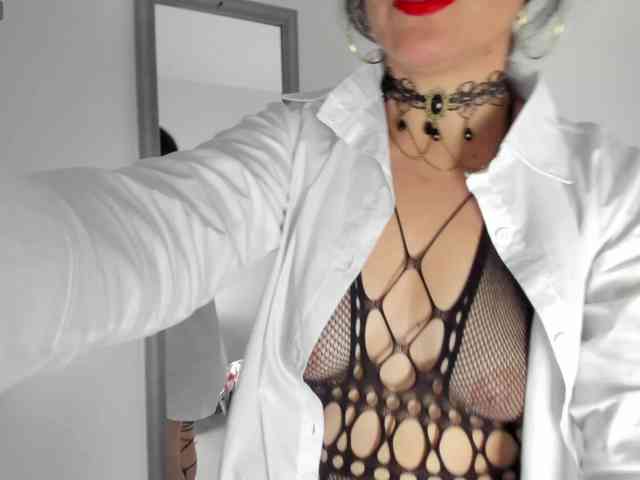 LauraHotties webcam
