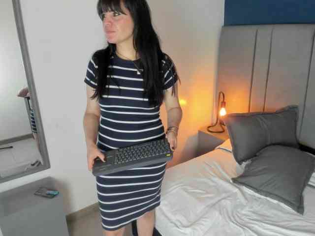 LauraHotties webcam