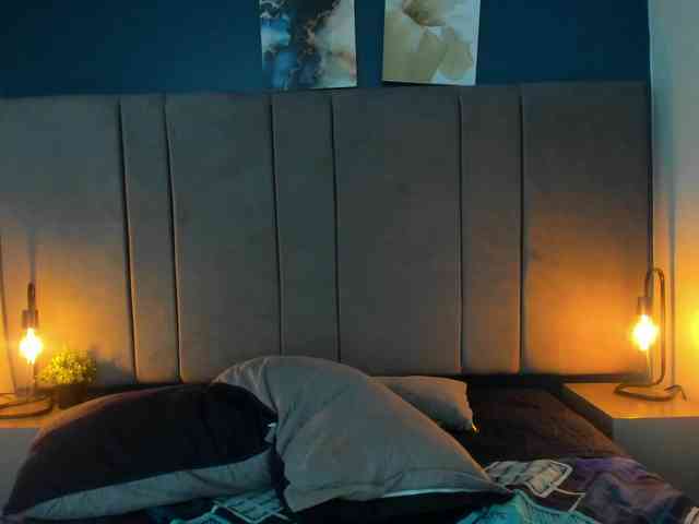 LauraHotties LauraHotties