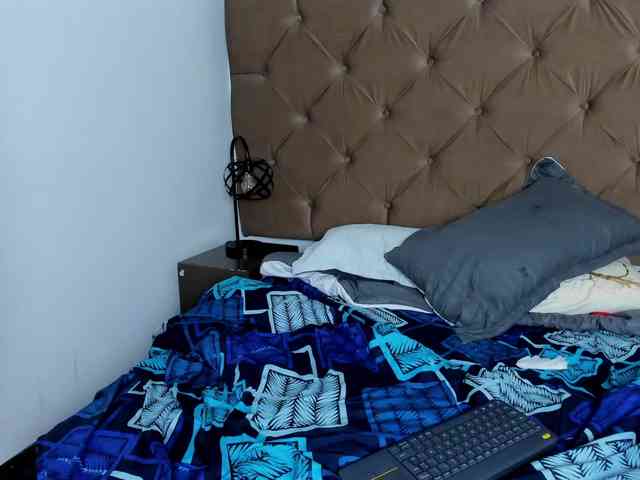 LauraHotties webcam