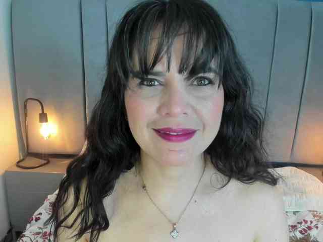 LauraHotties webcam