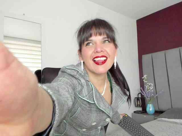 LauraHotties webcam
