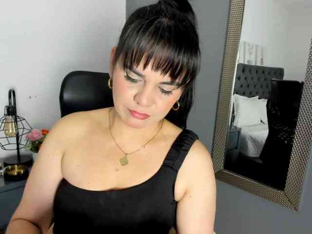 LauraHotties LauraHotties