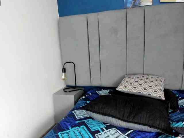 LauraHotties LauraHotties