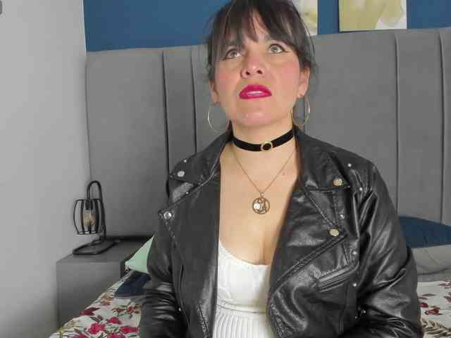 LauraHotties webcam