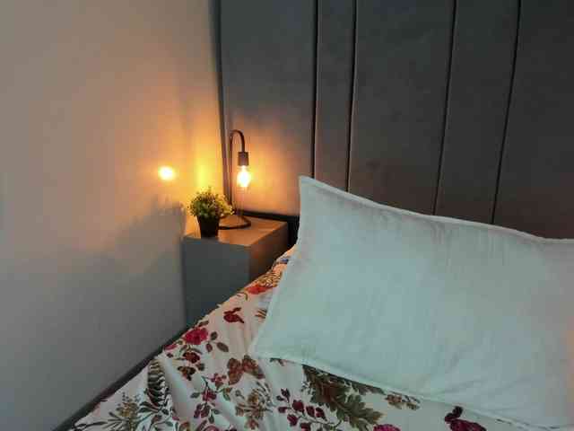 LauraHotties LauraHotties