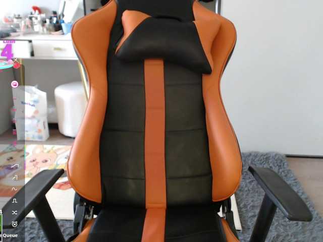 crystalyss's BongaCams show and profile