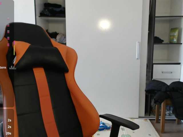 crystalyss's BongaCams show and profile