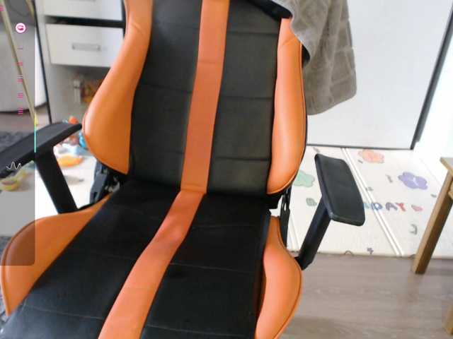 crystalyss's BongaCams show and profile