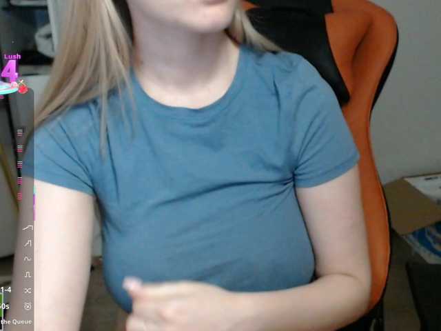 crystalyss's BongaCams show and profile