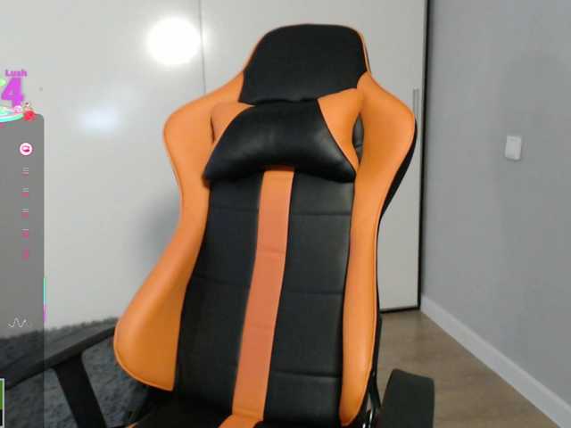 crystalyss's BongaCams show and profile