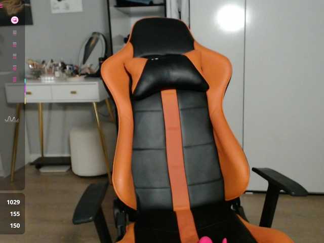 crystalyss's BongaCams show and profile