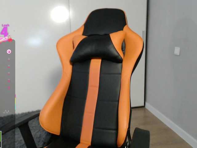 crystalyss's BongaCams show and profile