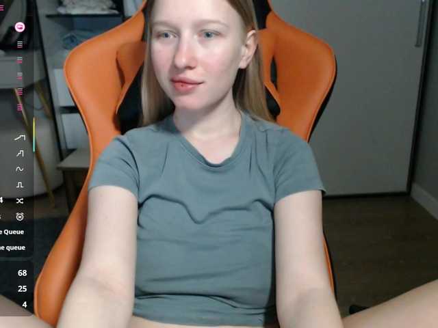 crystalyss's BongaCams show and profile