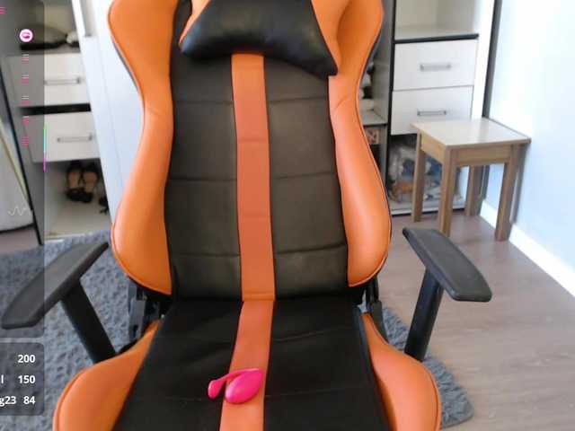 crystalyss's BongaCams show and profile