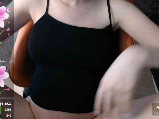 crystalyss webcam