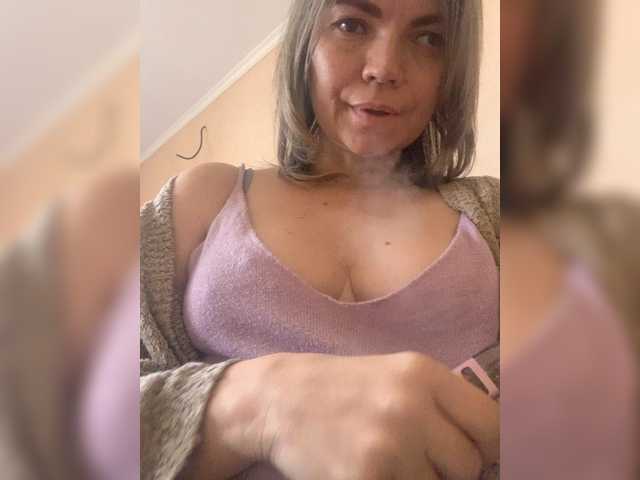 Ella-Pearlie from BongaCams is Freechat