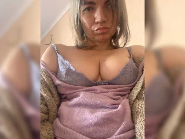 Ella-Pearlie from BongaCams is Freechat