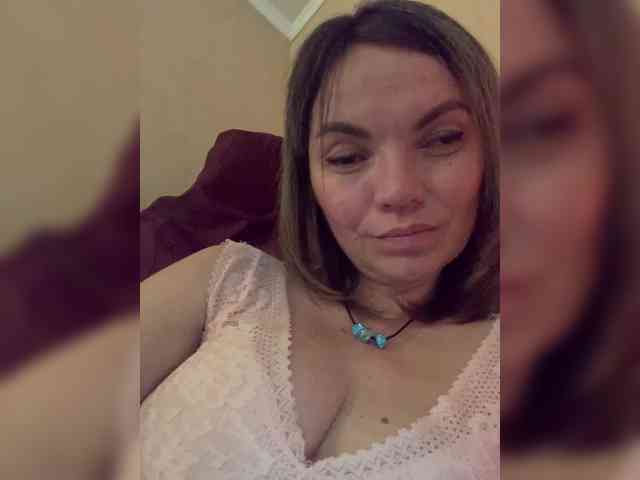 Ella-Pearlie webcam