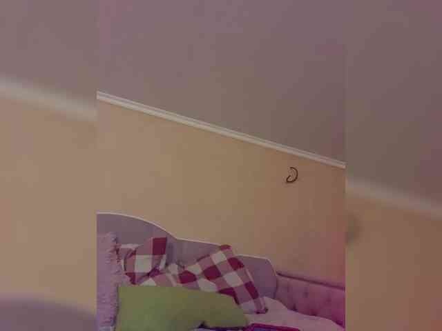 Ella-Pearlie webcam