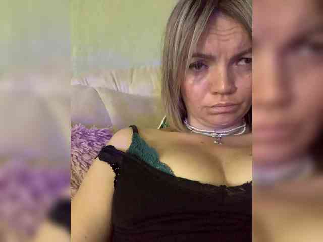 Ella-Pearlie webcam