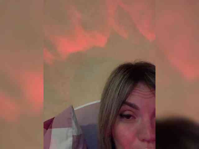 Ella-Pearlie webcam