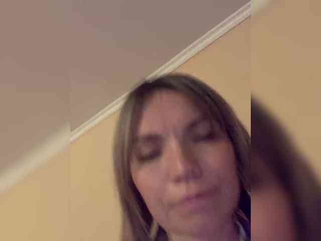 Ella-Pearlie webcam