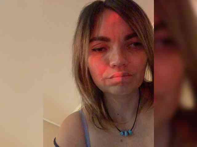 Ella-Pearlie webcam