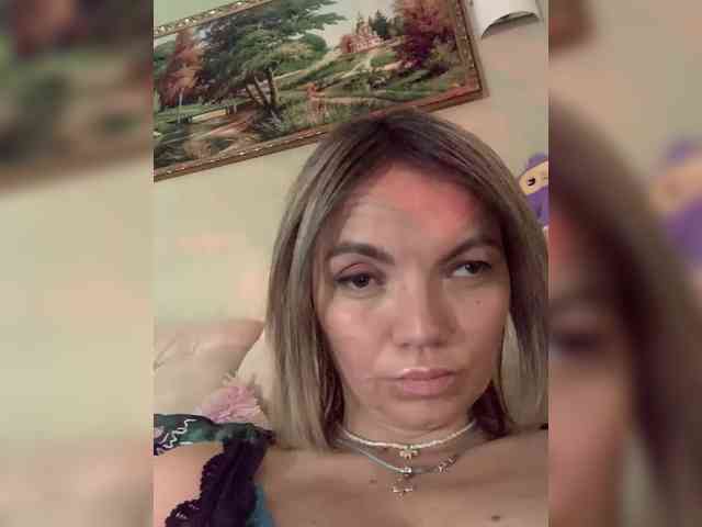 Ella-Pearlie webcam