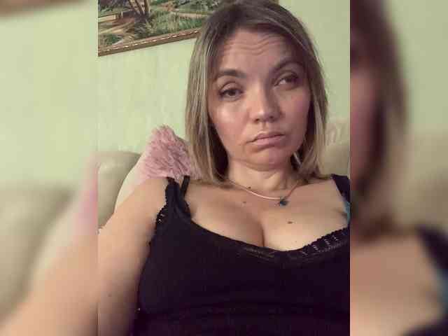 Ella-Pearlie webcam