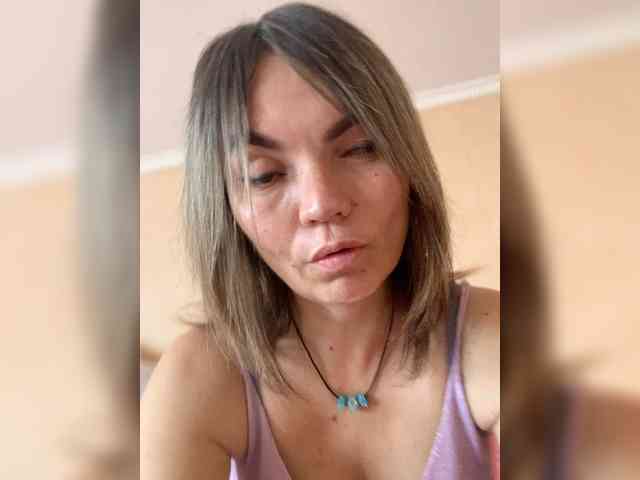 Ella-Pearlie webcam