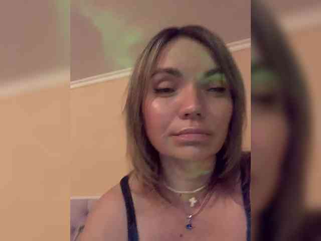 Ella-Pearlie webcam