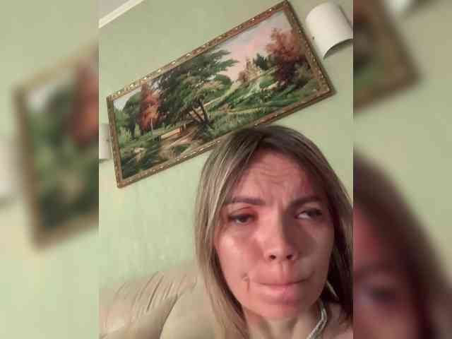 Ella-Pearlie webcam