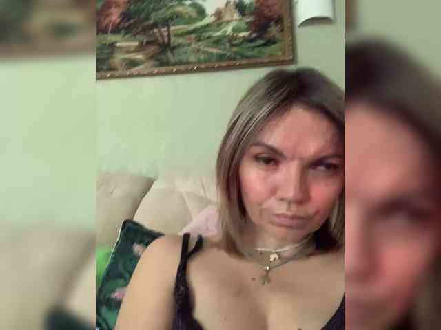 Ella-Pearlie webcam