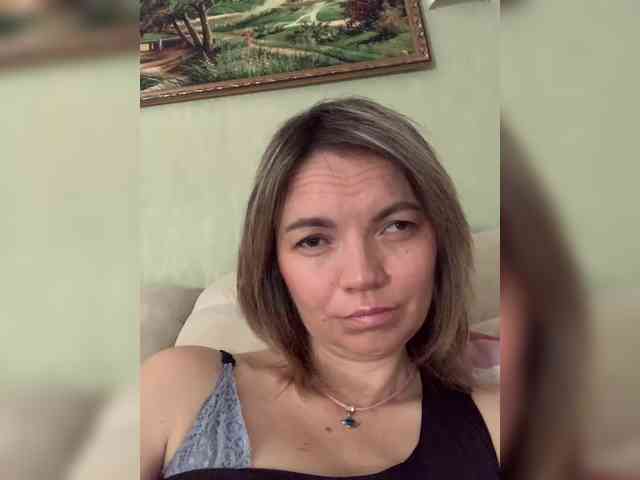 Ella-Pearlie webcam