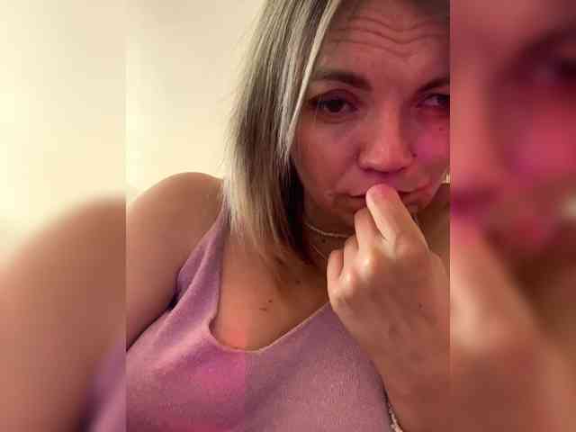 Ella-Pearlie webcam