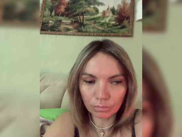 Ella-Pearlie webcam