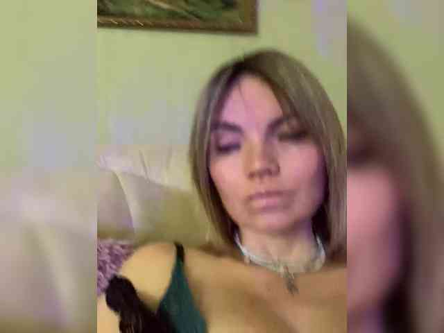 Ella-Pearlie webcam