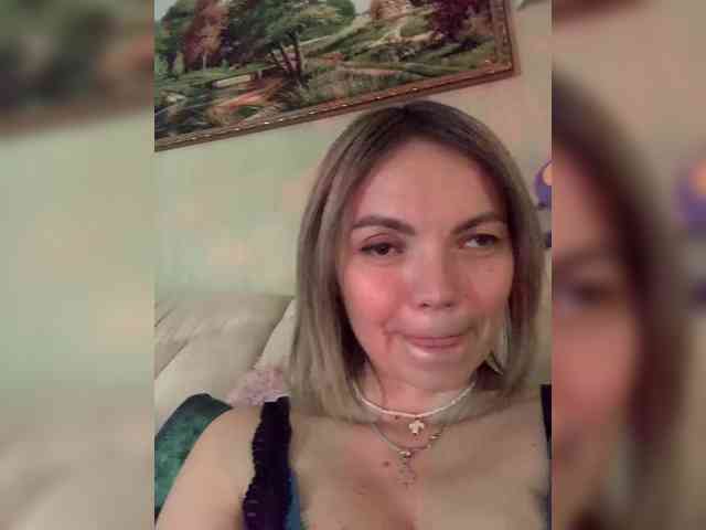 Ella-Pearlie webcam