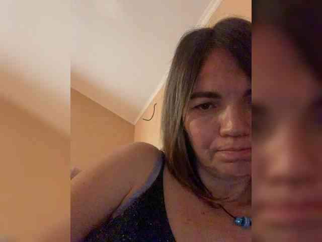 Ella-Pearlie webcam
